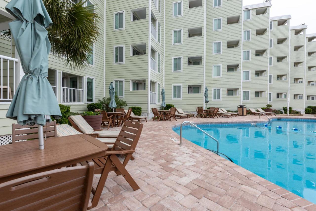 Sands Beach Club Briarcliffe Acres Exteriör bild